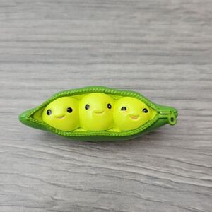 Disney Pixar Figure Toy Story 3 Peas‎ In A Pod Green